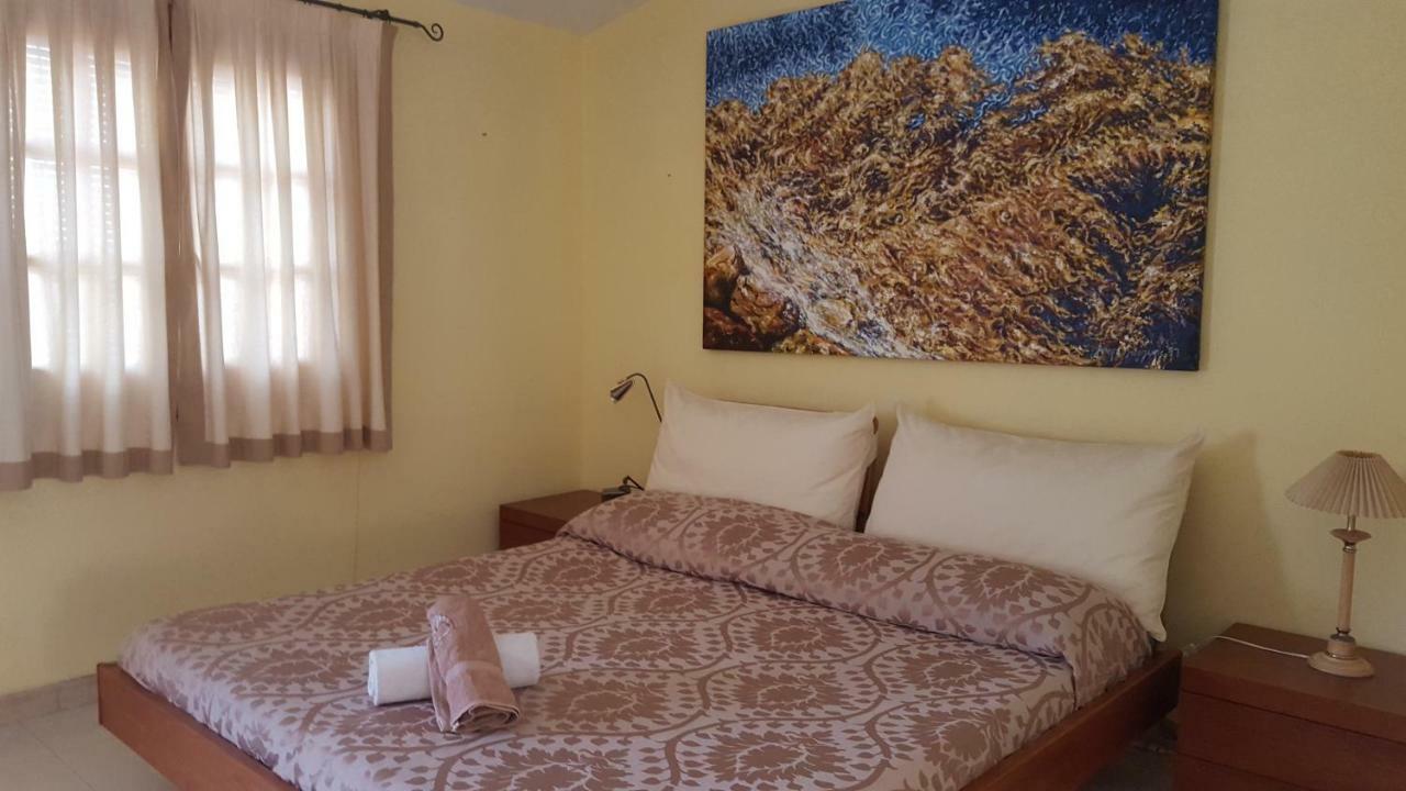 Estudio En Teulada Luaran gambar
